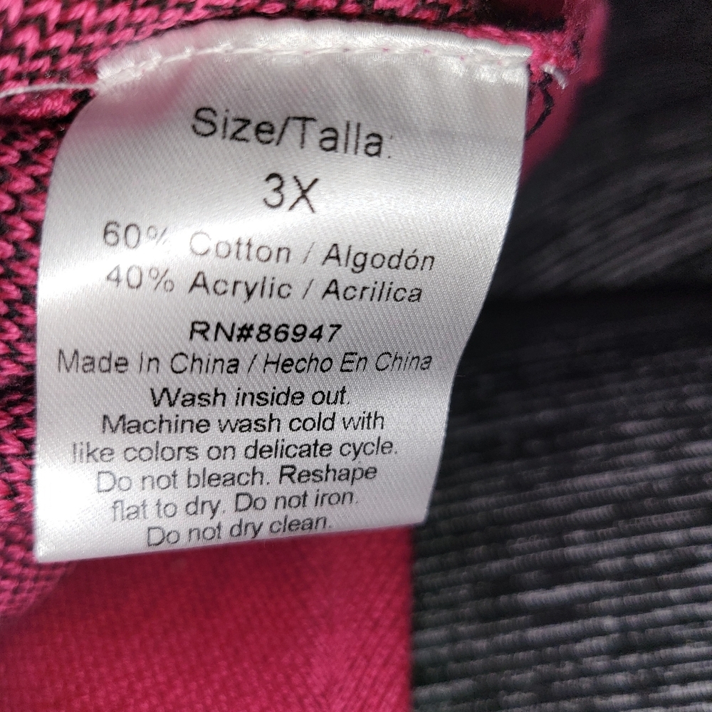 NWT 3X HELLO KITTY SWEATER - Picture 12 of 12